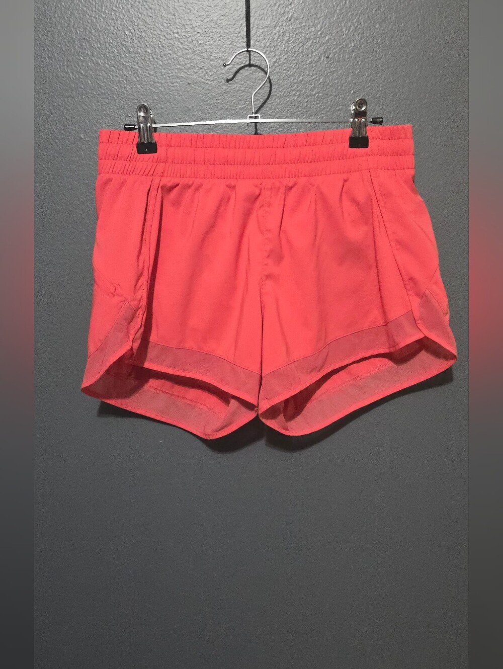 Athleta Mesh Racer Run Mid Rise 4" Shorts - Pink - Picture 4 of 8